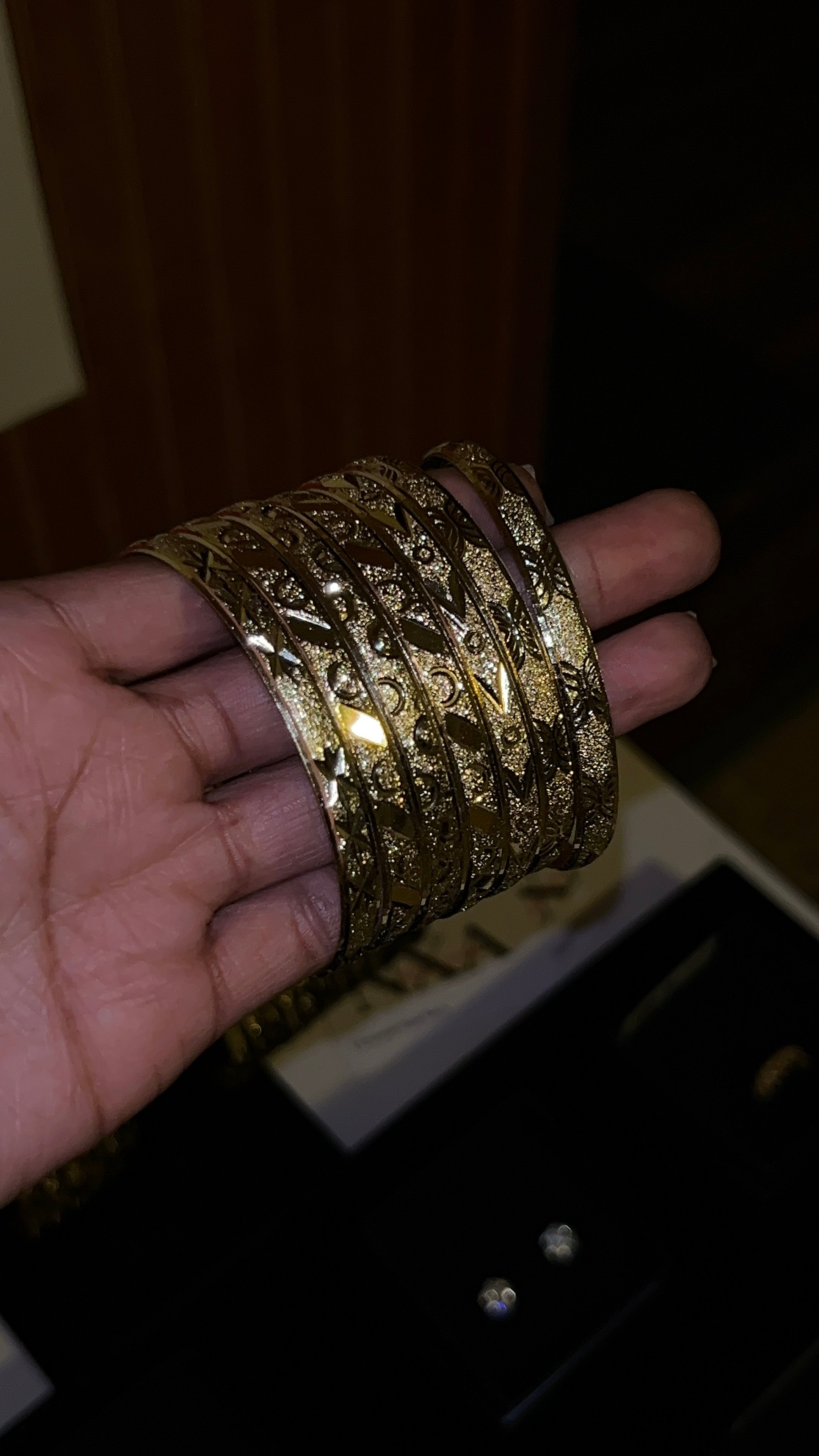 BANGLES