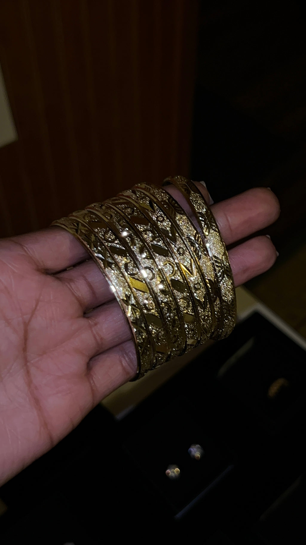 BANGLES